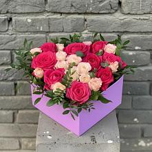 Цветочная композиция из Розы в коробке в Чегеме-Втором