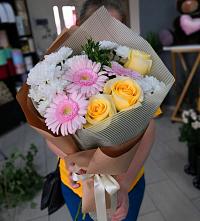 Букет цветов из:  Герберы, Розы и Хризантемы в Чегеме-Втором