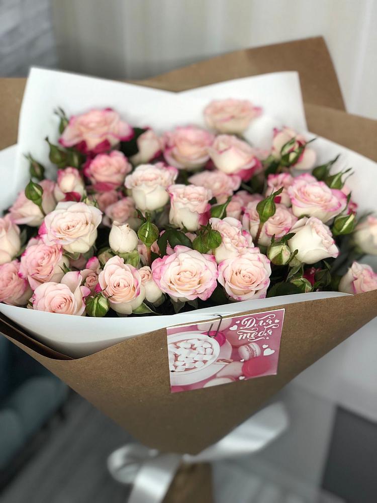 Букет цветов из: Розы в Чегеме-Втором