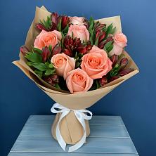 Букет цветов из:  Розы и Альстромерии в Чегеме-Втором