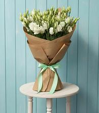 Букет цветов из:  Лизиантусы в Чегеме-Втором