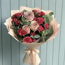 Букет цветов из:  Гвоздики и Розы в Чегеме-Втором