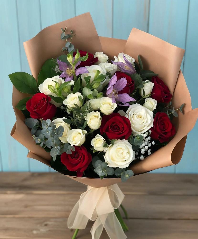 Букет цветов из: Розы и Альстромерии в Чегеме-Втором