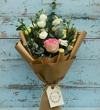 Букет цветов из:  Розы и Лизиантусы #REPLACE_PRED# Чегеме-Втором