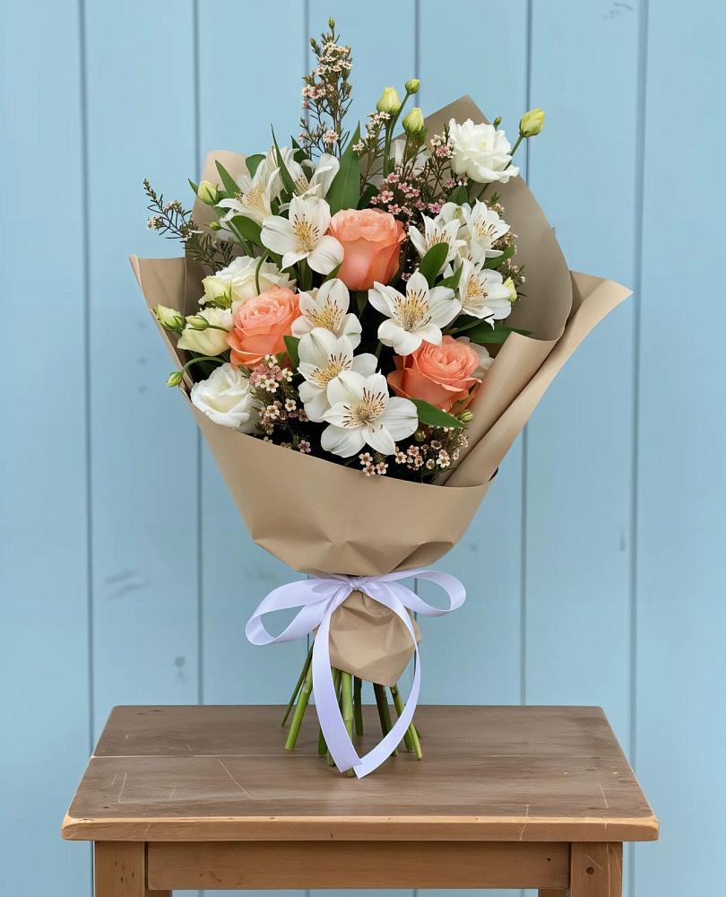 Букет цветов из: Альстромерии, Лизиантусы, Розы и Хризантемы в Чегеме-Втором