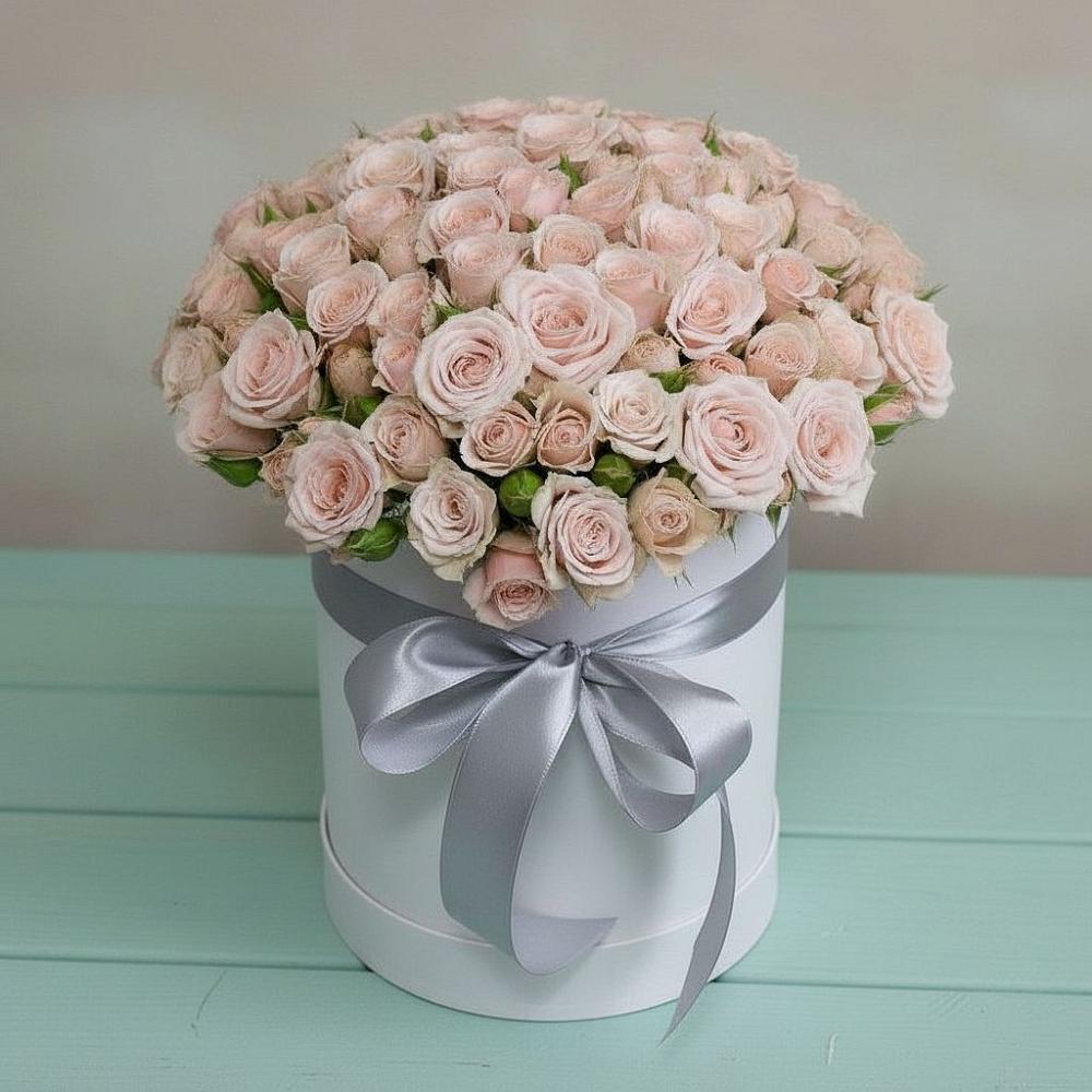 Цветочная композиция из Розы в шляпной коробке в Чегеме-Втором